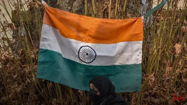 Governo da Índia obriga celulares a instalarem app Sanchar Saathi